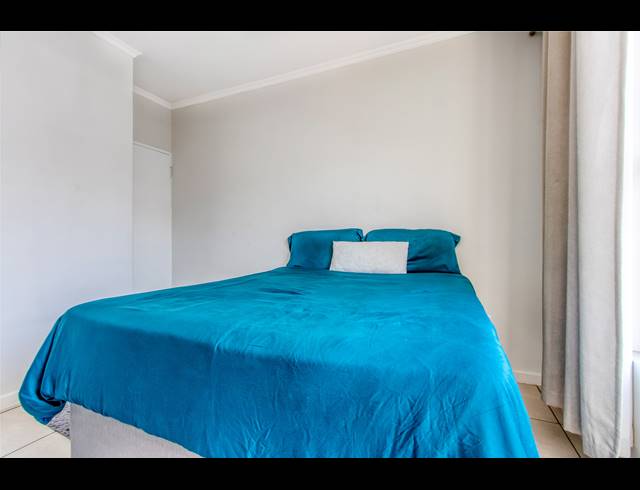 1 BEDROOM APARTMENT FOR SALE IN OLIVEDALE